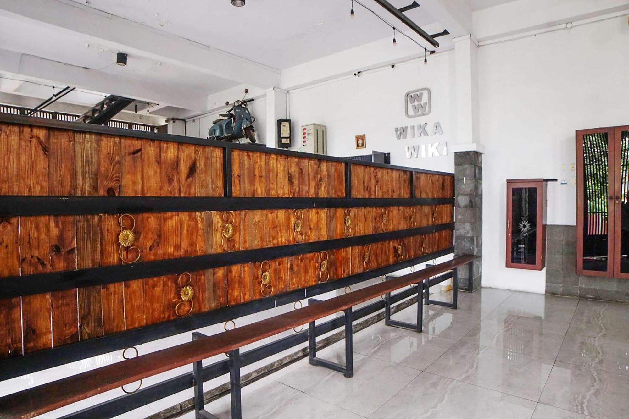 Super Oyo 91627 Wika Wiki Homestay Medan Exteriör bild